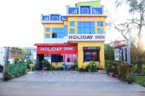 HOLIDAY INN